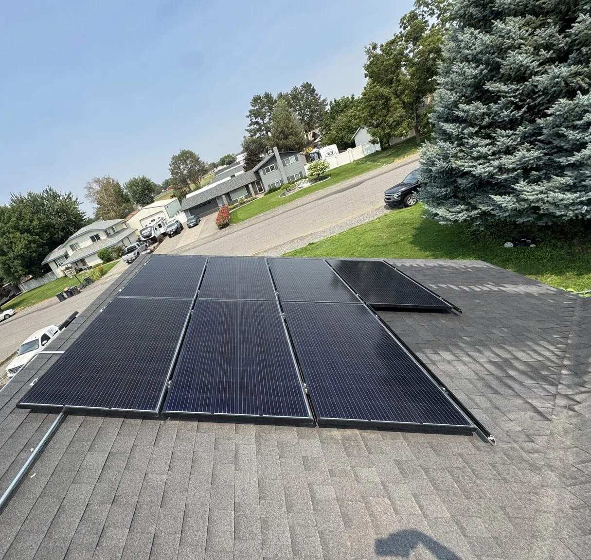 Clean rooftop solar array in the Tri-Cities Washington
